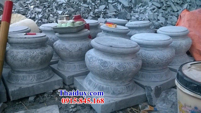 71 chân tảng đá tự nhiên nguyên khối kê chân cột tròn cham khắc hoa văn tại Ninh Bình