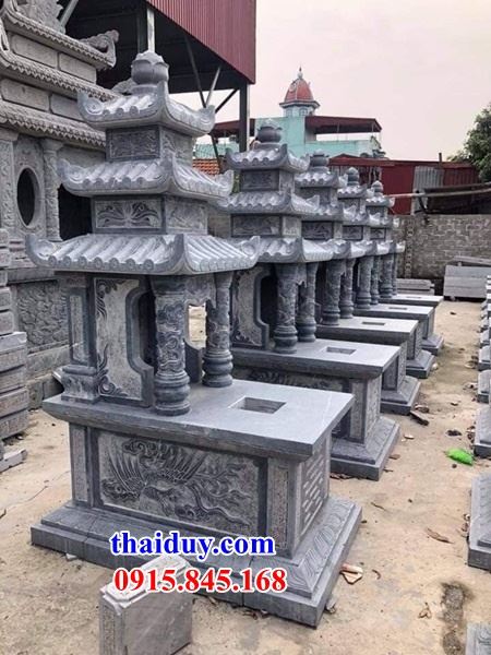 Bán sẵn 15 lăng mộ ba mái bằng đá xanh đẹp tại Kon Tum