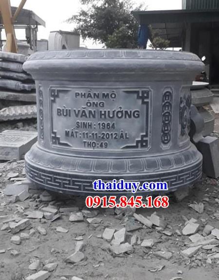 Hình ảnh lăng mộ tròn đơn giản bằng đá không mái đẹp tại Quảng Trị