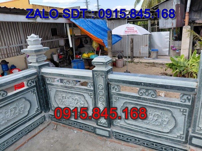 mộ đá gia đình, mộ ông bà bố mẹ gia tộc, khuôn viên mộ đá xanh trắng vàng granite nguyên khối, nhà mồ bằng đá để thờ tro cốt, giá nơi địa chỉ bán mộ đá, kích thước mộ đá cẩm thạch, mộ đá tự nhiên, xây mộ đá đơn giản, lan can tường bao hàng rào đá khối, nghĩa trang gia đình dòng họ bằng đá, cuốn thư bình phong trước mộ đá, đá bậc lát sân nền mộ, bậc tam cấp rồng bậc thềm chiếu rồng mộ, lư đỉnh hương đèn hạc thờ đá, cổng cột đá mộ, 