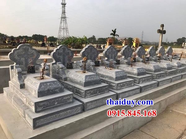 15 mẫu khu lăng mộ công giáo tam cấp bằng đá nguyên khối không mái đơn giản cao cấp tại Tiền Giang