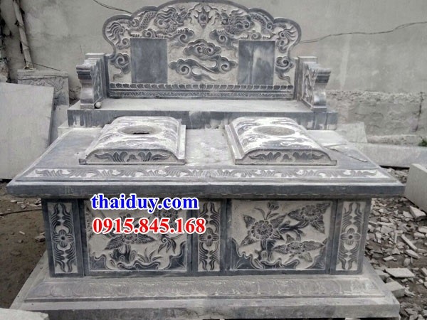 30 lăng mộ đôi bằng đá xanh nguyên khối không mái chạm khắc hoa văn đẹp tại Hà Giang