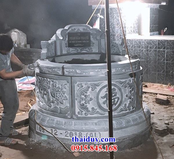 30 lăng mộ tròn bằng đá xanh nguyên khối không mái đơn giản chạm khắc đẹp tại Hà Giang