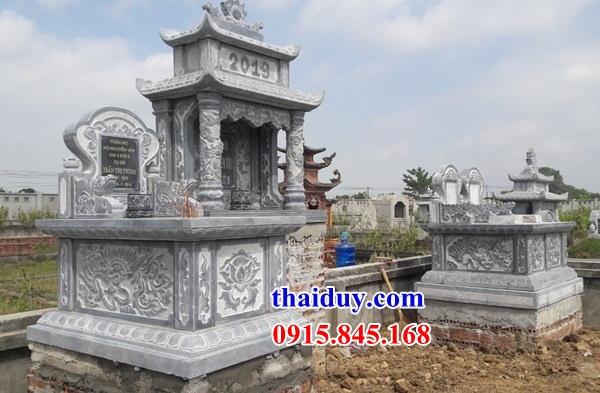 38 lăng mộ hai đao bằng đá xanh chạm khắc hoa văn tại Hà Nội