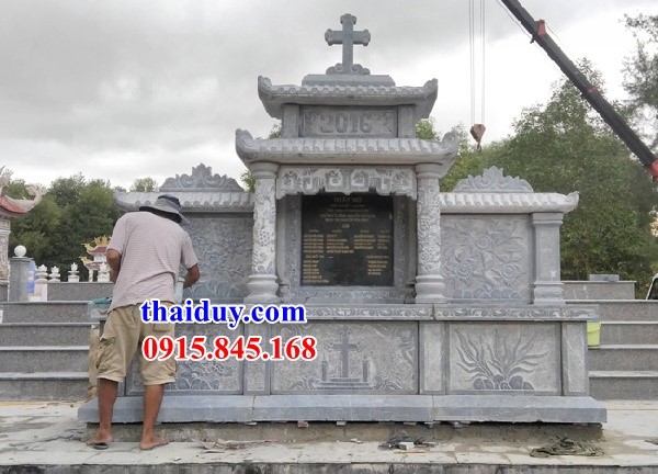 64 lăng mộ đá hai đao thờ chung gia đình dòng họ đạo thiên chúa giá hợp lý tại Ninh Thuận