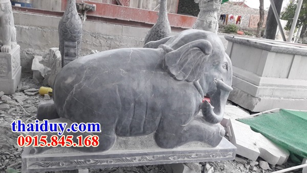 Bán báo giá con voi bằng đá xanh Thanh hóa tự nhiên giá hợp lý đặt sân đình chùa đền miếu