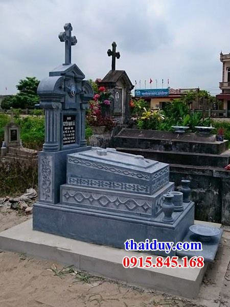 Hình ảnh lăng mộ đạo công giáo thiên chúa bằng đá xanh Thanh Hoá tự nhiên cao cấp không mái thiết kế đơn giản tại Nam Định