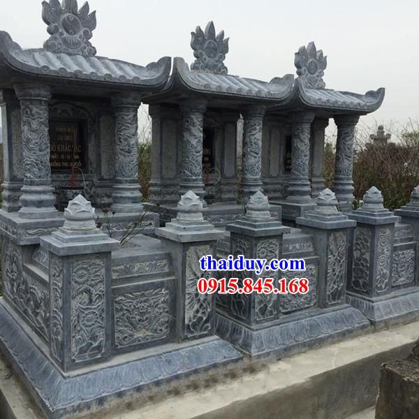 Hình ảnh lăng mộ đôi bằng đá tự nhiên cao cấp một mái chạm khắc tinh hoa văn xảo đẹp tại Thừa Thiên Huế