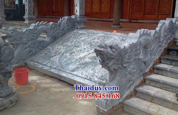 Hình ảnh rồng chiếu rồng nhà thờ họ bằng đá xanh tại Ninh Thuận