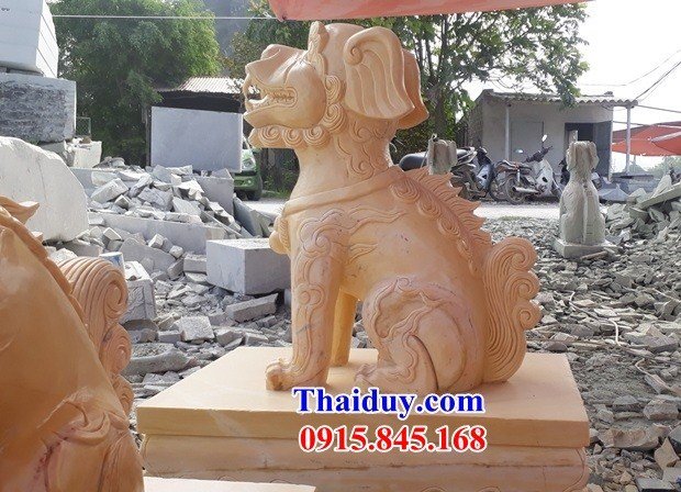 Mẫu nghê trấn yểm khu lăng mộ bằng đá Thanh Hóa