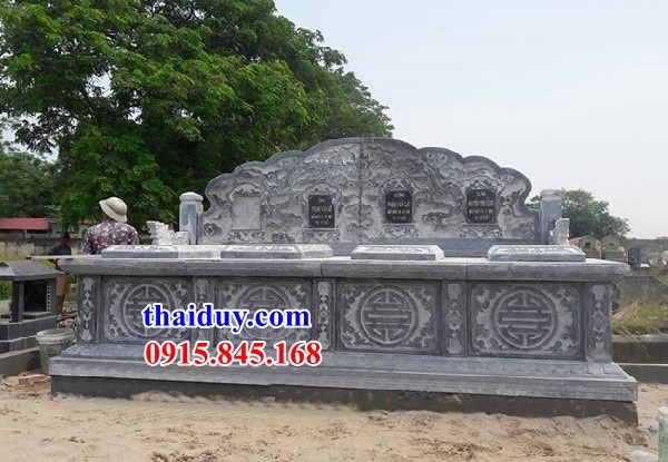 24 mộ đôi gia đình bốn ngôi kề nhau thờ chung bằng đá điêu khắc hoa văn tinh xảo