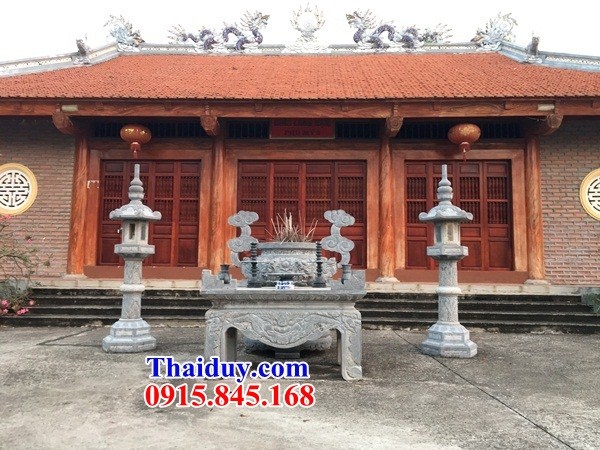 Hình ảnh bàn lễ ngoài sân đình đền chùa bằng đá tự nhiên chạm khắc đẹp nhất tại Phú Thọ
