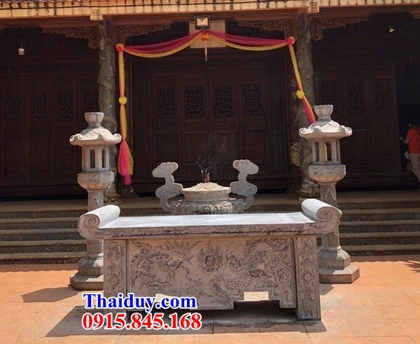 Mẫu bàn lễ khu di tích lịch sử nhà thờ tổ đường bằng đá Ninh Bình thiết kế đơn giản đẹp nhất