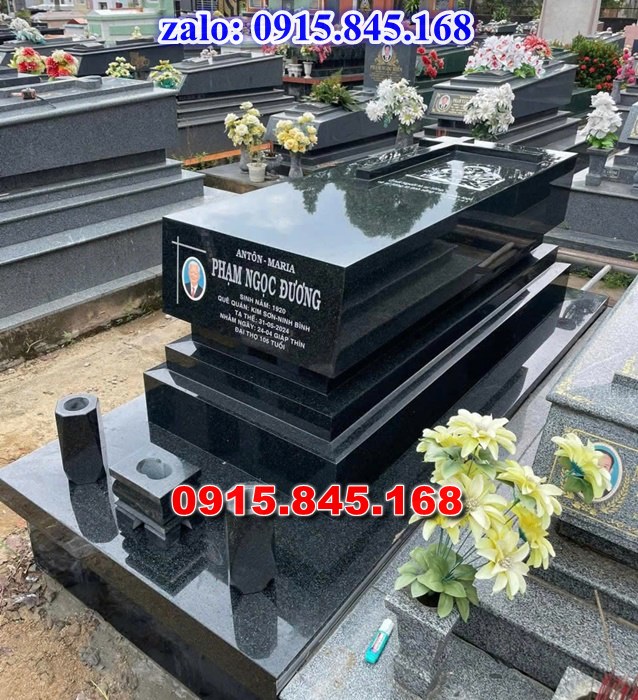 Lăng mộ đá gia đình, lăng mộ ông bà bố mẹ gia tộc, khuôn viên lăng mộ đá xanh trắng vàng granite nguyên khối, nhà mồ bằng đá để thờ tro cốt, giá nơi địa chỉ bán lăng mộ đá, kích thước lăng mộ đá cẩm thạch, lăng mộ đá tự nhiên, xây lăng mộ đá đơn giản, lan can tường bao hàng rào đá khối, nghĩa trang gia đình dòng họ bằng đá, cuốn thư bình phong trước mộ đá, đá bậc lát sân nền lăng mộ, bậc tam cấp rồng bậc thềm chiếu rồng lăng mộ, lư đỉnh hương đèn hạc thờ đá, cổng cột đá lăng mộ,