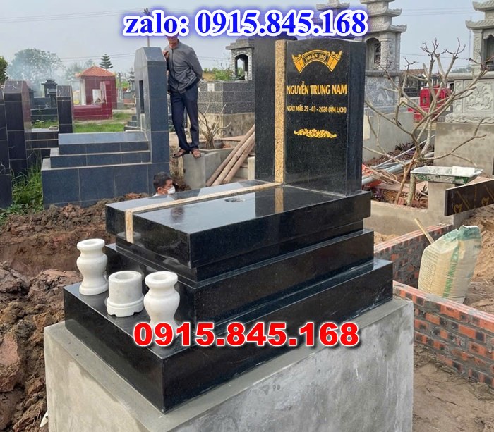 Lăng mộ đá gia đình, lăng mộ ông bà bố mẹ gia tộc, khuôn viên lăng mộ đá xanh trắng vàng granite nguyên khối, nhà mồ bằng đá để thờ tro cốt, giá nơi địa chỉ bán lăng mộ đá, kích thước lăng mộ đá cẩm thạch, lăng mộ đá tự nhiên, xây lăng mộ đá đơn giản, lan can tường bao hàng rào đá khối, nghĩa trang gia đình dòng họ bằng đá, cuốn thư bình phong trước mộ đá, đá bậc lát sân nền lăng mộ, bậc tam cấp rồng bậc thềm chiếu rồng lăng mộ, lư đỉnh hương đèn hạc thờ đá, cổng cột đá lăng mộ,