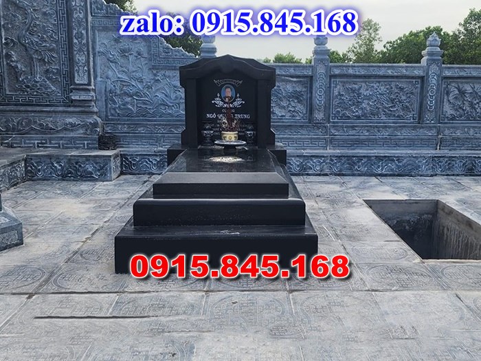 Lăng mộ đá gia đình, lăng mộ ông bà bố mẹ gia tộc, khuôn viên lăng mộ đá xanh trắng vàng granite nguyên khối, nhà mồ bằng đá để thờ tro cốt, giá nơi địa chỉ bán lăng mộ đá, kích thước lăng mộ đá cẩm thạch, lăng mộ đá tự nhiên, xây lăng mộ đá đơn giản, lan can tường bao hàng rào đá khối, nghĩa trang gia đình dòng họ bằng đá, cuốn thư bình phong trước mộ đá, đá bậc lát sân nền lăng mộ, bậc tam cấp rồng bậc thềm chiếu rồng lăng mộ, lư đỉnh hương đèn hạc thờ đá, cổng cột đá lăng mộ, 