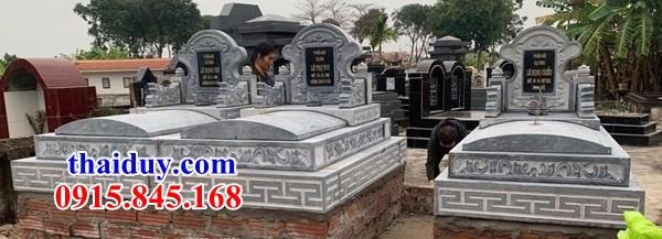 Hình ảnh mộ tam cấp không mái bằng đá tư nhiên cao cấp tại Nghệ An