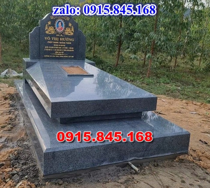 mộ đá gia đình, mộ ông bà bố mẹ gia tộc, khuôn viên mộ đá xanh trắng vàng granite nguyên khối, nhà mồ bằng đá để thờ tro cốt, giá nơi địa chỉ bán mộ đá, kích thước mộ đá cẩm thạch, mộ đá tự nhiên, xây mộ đá đơn giản, lan can tường bao hàng rào đá khối, nghĩa trang gia đình dòng họ bằng đá, cuốn thư bình phong trước mộ đá, đá bậc lát sân nền mộ, bậc tam cấp rồng bậc thềm chiếu rồng mộ, lư đỉnh hương đèn hạc thờ đá, cổng cột đá mộ, 