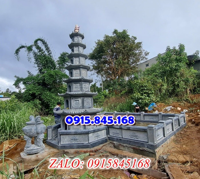 nhà mồ tiền chế, nhà mồ xây làm bằng đá, kích thước nhà mồ, kiểu dáng nhà mồ, nhà mồ có mái che, nhà mồ miền tây, lan can tường bao hàng rào nhà mồ, cuốn thư bức bình phong nhà mồ, nhà mồ để thờ hũ lọ tro cốt đá, nhà mồ ông bà bố mẹ gia đình ba má, mồ mả bằng đá.