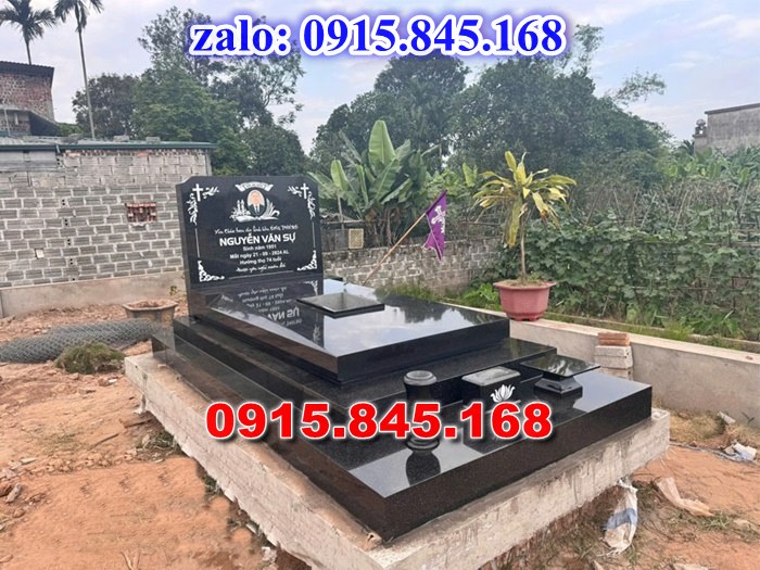 Lăng mộ đá gia đình, lăng mộ ông bà bố mẹ gia tộc, khuôn viên lăng mộ đá xanh trắng vàng granite nguyên khối, nhà mồ bằng đá để thờ tro cốt, giá nơi địa chỉ bán lăng mộ đá, kích thước lăng mộ đá cẩm thạch, lăng mộ đá tự nhiên, xây lăng mộ đá đơn giản, lan can tường bao hàng rào đá khối, nghĩa trang gia đình dòng họ bằng đá, cuốn thư bình phong trước mộ đá, đá bậc lát sân nền lăng mộ, bậc tam cấp rồng bậc thềm chiếu rồng lăng mộ, lư đỉnh hương đèn hạc thờ đá, cổng cột đá lăng mộ, 