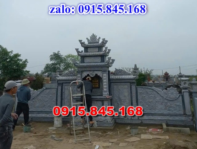 nhà mồ tiền chế, nhà mồ xây làm bằng đá, kích thước nhà mồ, kiểu dáng nhà mồ, nhà mồ có mái che, nhà mồ miền tây, lan can tường bao hàng rào nhà mồ, cuốn thư bức bình phong nhà mồ, nhà mồ để thờ hũ lọ tro cốt đá, nhà mồ ông bà bố mẹ gia đình ba má, mồ mả bằng đá.