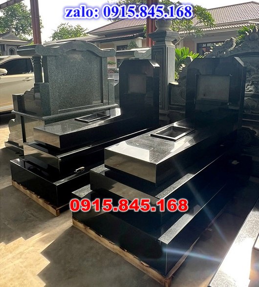 Lăng mộ đá gia đình, lăng mộ ông bà bố mẹ gia tộc, khuôn viên lăng mộ đá xanh trắng vàng granite nguyên khối, nhà mồ bằng đá để thờ tro cốt, giá nơi địa chỉ bán lăng mộ đá, kích thước lăng mộ đá cẩm thạch, lăng mộ đá tự nhiên, xây lăng mộ đá đơn giản, lan can tường bao hàng rào đá khối, nghĩa trang gia đình dòng họ bằng đá, cuốn thư bình phong trước mộ đá, đá bậc lát sân nền lăng mộ, bậc tam cấp rồng bậc thềm chiếu rồng lăng mộ, lư đỉnh hương đèn hạc thờ đá, cổng cột đá lăng mộ, 