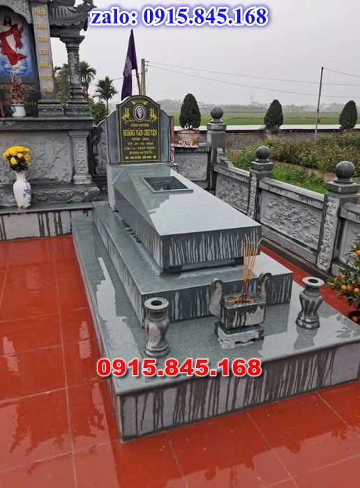 Lăng mộ đá gia đình, lăng mộ ông bà bố mẹ gia tộc, khuôn viên lăng mộ đá xanh trắng vàng granite nguyên khối, nhà mồ bằng đá để thờ tro cốt, giá nơi địa chỉ bán lăng mộ đá, kích thước lăng mộ đá cẩm thạch, lăng mộ đá tự nhiên, xây lăng mộ đá đơn giản, lan can tường bao hàng rào đá khối, nghĩa trang gia đình dòng họ bằng đá, cuốn thư bình phong trước mộ đá, đá bậc lát sân nền lăng mộ, bậc tam cấp rồng bậc thềm chiếu rồng lăng mộ, lư đỉnh hương đèn hạc thờ đá, cổng cột đá lăng mộ,