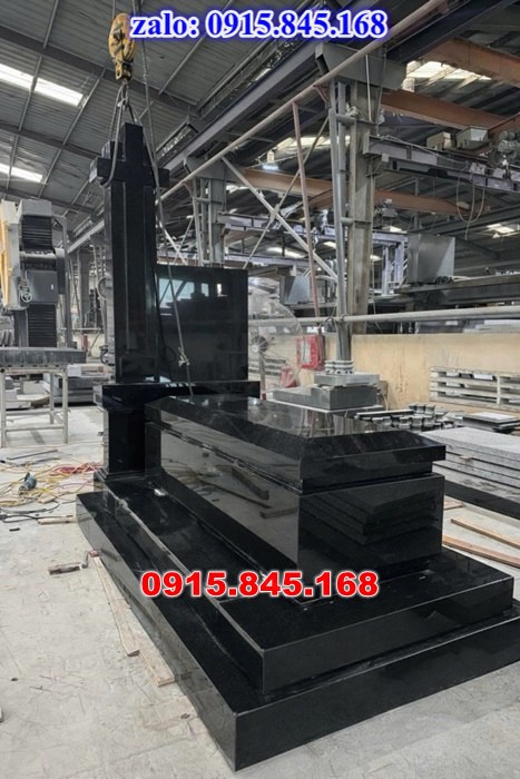 mộ đá gia đình, mộ ông bà bố mẹ gia tộc, khuôn viên mộ đá xanh trắng vàng granite nguyên khối, nhà mồ bằng đá để thờ tro cốt, giá nơi địa chỉ bán mộ đá, kích thước mộ đá cẩm thạch, mộ đá tự nhiên, xây mộ đá đơn giản, lan can tường bao hàng rào đá khối, nghĩa trang gia đình dòng họ bằng đá, cuốn thư bình phong trước mộ đá, đá bậc lát sân nền mộ, bậc tam cấp rồng bậc thềm chiếu rồng mộ, lư đỉnh hương đèn hạc thờ đá, cổng cột đá mộ,