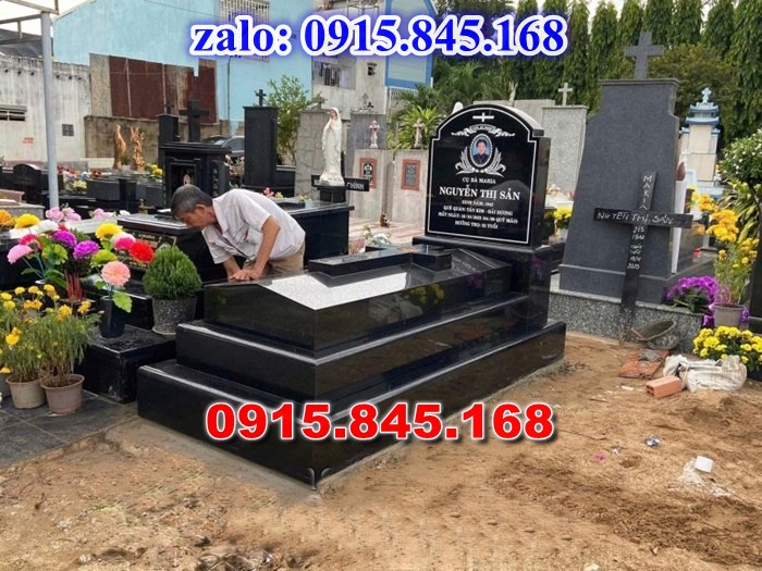 Lăng mộ đá gia đình, lăng mộ ông bà bố mẹ gia tộc, khuôn viên lăng mộ đá xanh trắng vàng granite nguyên khối, nhà mồ bằng đá để thờ tro cốt, giá nơi địa chỉ bán lăng mộ đá, kích thước lăng mộ đá cẩm thạch, lăng mộ đá tự nhiên, xây lăng mộ đá đơn giản, lan can tường bao hàng rào đá khối, nghĩa trang gia đình dòng họ bằng đá, cuốn thư bình phong trước mộ đá, đá bậc lát sân nền lăng mộ, bậc tam cấp rồng bậc thềm chiếu rồng lăng mộ, lư đỉnh hương đèn hạc thờ đá, cổng cột đá lăng mộ, 