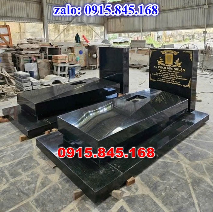 Lăng mộ đá gia đình, lăng mộ ông bà bố mẹ gia tộc, khuôn viên lăng mộ đá xanh trắng vàng granite nguyên khối, nhà mồ bằng đá để thờ tro cốt, giá nơi địa chỉ bán lăng mộ đá, kích thước lăng mộ đá cẩm thạch, lăng mộ đá tự nhiên, xây lăng mộ đá đơn giản, lan can tường bao hàng rào đá khối, nghĩa trang gia đình dòng họ bằng đá, cuốn thư bình phong trước mộ đá, đá bậc lát sân nền lăng mộ, bậc tam cấp rồng bậc thềm chiếu rồng lăng mộ, lư đỉnh hương đèn hạc thờ đá, cổng cột đá lăng mộ, 
