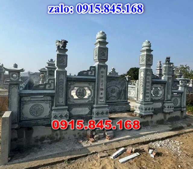 Lăng mộ đá gia đình, lăng mộ ông bà bố mẹ gia tộc, khuôn viên lăng mộ đá xanh trắng vàng granite nguyên khối, nhà mồ bằng đá để thờ tro cốt, giá nơi địa chỉ bán lăng mộ đá, kích thước lăng mộ đá cẩm thạch, lăng mộ đá tự nhiên, xây lăng mộ đá đơn giản, lan can tường bao hàng rào đá khối, nghĩa trang gia đình dòng họ bằng đá, cuốn thư bình phong trước mộ đá, đá bậc lát sân nền lăng mộ, bậc tam cấp rồng bậc thềm chiếu rồng lăng mộ, lư đỉnh hương đèn hạc thờ đá, cổng cột đá lăng mộ, 