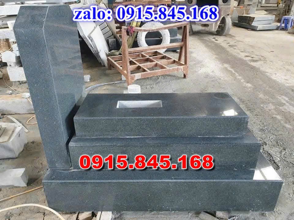 mộ đá gia đình, mộ ông bà bố mẹ gia tộc, khuôn viên mộ đá xanh trắng vàng granite nguyên khối, nhà mồ bằng đá để thờ tro cốt, giá nơi địa chỉ bán mộ đá, kích thước mộ đá cẩm thạch, mộ đá tự nhiên, xây mộ đá đơn giản, lan can tường bao hàng rào đá khối, nghĩa trang gia đình dòng họ bằng đá, cuốn thư bình phong trước mộ đá, đá bậc lát sân nền mộ, bậc tam cấp rồng bậc thềm chiếu rồng mộ, lư đỉnh hương đèn hạc thờ đá, cổng cột đá mộ, 
