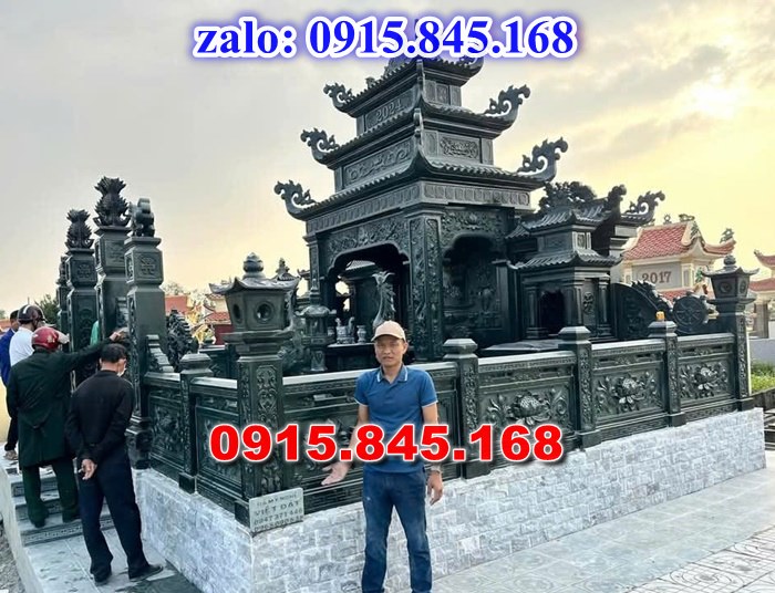 Lăng mộ đá gia đình, lăng mộ ông bà bố mẹ gia tộc, khuôn viên lăng mộ đá xanh trắng vàng granite nguyên khối, nhà mồ bằng đá để thờ tro cốt, giá nơi địa chỉ bán lăng mộ đá, kích thước lăng mộ đá cẩm thạch, lăng mộ đá tự nhiên, xây lăng mộ đá đơn giản, lan can tường bao hàng rào đá khối, nghĩa trang gia đình dòng họ bằng đá, cuốn thư bình phong trước mộ đá, đá bậc lát sân nền lăng mộ, bậc tam cấp rồng bậc thềm chiếu rồng lăng mộ, lư đỉnh hương đèn hạc thờ đá, cổng cột đá lăng mộ,