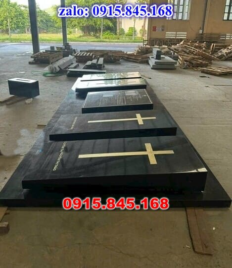 mộ đá gia đình, mộ ông bà bố mẹ gia tộc, khuôn viên mộ đá xanh trắng vàng granite nguyên khối, nhà mồ bằng đá để thờ tro cốt, giá nơi địa chỉ bán mộ đá, kích thước mộ đá cẩm thạch, mộ đá tự nhiên, xây mộ đá đơn giản, lan can tường bao hàng rào đá khối, nghĩa trang gia đình dòng họ bằng đá, cuốn thư bình phong trước mộ đá, đá bậc lát sân nền mộ, bậc tam cấp rồng bậc thềm chiếu rồng mộ, lư đỉnh hương đèn hạc thờ đá, cổng cột đá mộ, 