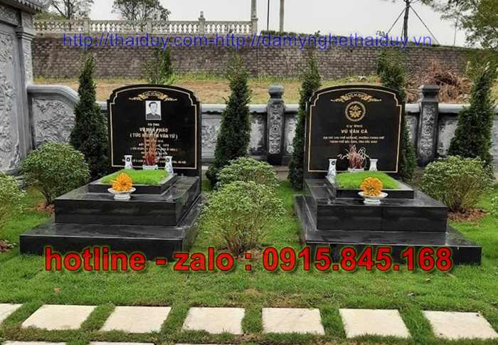 34 Mộ đá granite hóa cương đen ninh bình - đôi tam cấp đơn giản