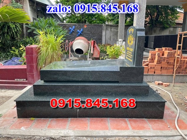 mộ đá gia đình, mộ ông bà bố mẹ gia tộc, khuôn viên mộ đá xanh trắng vàng granite nguyên khối, nhà mồ bằng đá để thờ tro cốt, giá nơi địa chỉ bán mộ đá, kích thước mộ đá cẩm thạch, mộ đá tự nhiên, xây mộ đá đơn giản, lan can tường bao hàng rào đá khối, nghĩa trang gia đình dòng họ bằng đá, cuốn thư bình phong trước mộ đá, đá bậc lát sân nền mộ, bậc tam cấp rồng bậc thềm chiếu rồng mộ, lư đỉnh hương đèn hạc thờ đá, cổng cột đá mộ,