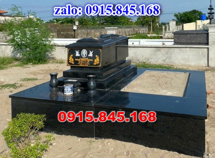mộ đá gia đình, mộ ông bà bố mẹ gia tộc, khuôn viên mộ đá xanh trắng vàng granite nguyên khối, nhà mồ bằng đá để thờ tro cốt, giá nơi địa chỉ bán mộ đá, kích thước mộ đá cẩm thạch, mộ đá tự nhiên, xây mộ đá đơn giản, lan can tường bao hàng rào đá khối, nghĩa trang gia đình dòng họ bằng đá, cuốn thư bình phong trước mộ đá, đá bậc lát sân nền mộ, bậc tam cấp rồng bậc thềm chiếu rồng mộ, lư đỉnh hương đèn hạc thờ đá, cổng cột đá mộ,