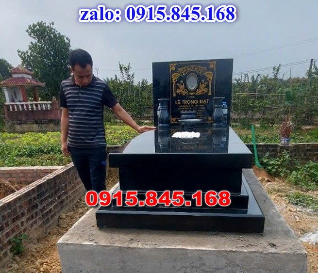 mộ đá gia đình, mộ ông bà bố mẹ gia tộc, khuôn viên mộ đá xanh trắng vàng granite nguyên khối, nhà mồ bằng đá để thờ tro cốt, giá nơi địa chỉ bán mộ đá, kích thước mộ đá cẩm thạch, mộ đá tự nhiên, xây mộ đá đơn giản, lan can tường bao hàng rào đá khối, nghĩa trang gia đình dòng họ bằng đá, cuốn thư bình phong trước mộ đá, đá bậc lát sân nền mộ, bậc tam cấp rồng bậc thềm chiếu rồng mộ, lư đỉnh hương đèn hạc thờ đá, cổng cột đá mộ,