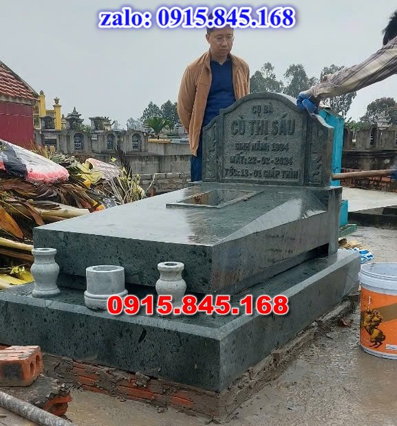 mộ đá gia đình, mộ ông bà bố mẹ gia tộc, khuôn viên mộ đá xanh trắng vàng granite nguyên khối, nhà mồ bằng đá để thờ tro cốt, giá nơi địa chỉ bán mộ đá, kích thước mộ đá cẩm thạch, mộ đá tự nhiên, xây mộ đá đơn giản, lan can tường bao hàng rào đá khối, nghĩa trang gia đình dòng họ bằng đá, cuốn thư bình phong trước mộ đá, đá bậc lát sân nền mộ, bậc tam cấp rồng bậc thềm chiếu rồng mộ, lư đỉnh hương đèn hạc thờ đá, cổng cột đá mộ, 