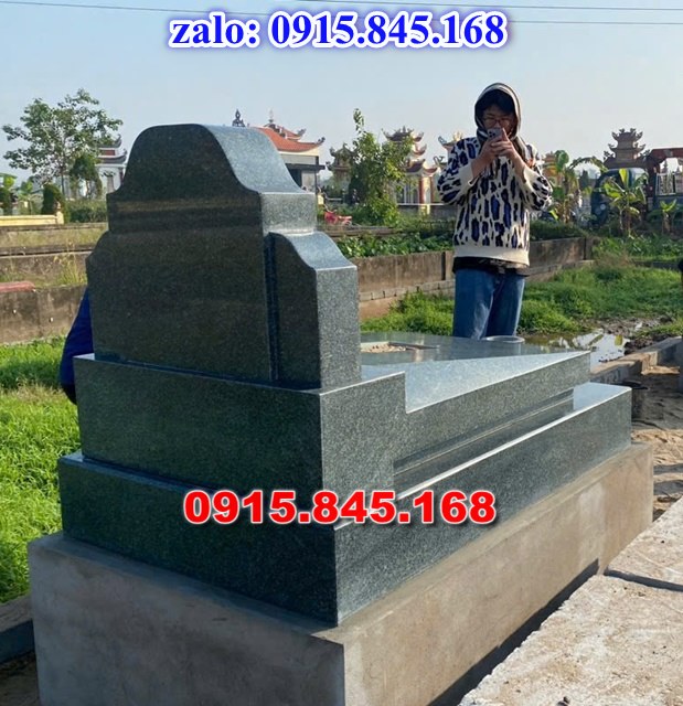 mộ đá gia đình, mộ ông bà bố mẹ gia tộc, khuôn viên mộ đá xanh trắng vàng granite nguyên khối, nhà mồ bằng đá để thờ tro cốt, giá nơi địa chỉ bán mộ đá, kích thước mộ đá cẩm thạch, mộ đá tự nhiên, xây mộ đá đơn giản, lan can tường bao hàng rào đá khối, nghĩa trang gia đình dòng họ bằng đá, cuốn thư bình phong trước mộ đá, đá bậc lát sân nền mộ, bậc tam cấp rồng bậc thềm chiếu rồng mộ, lư đỉnh hương đèn hạc thờ đá, cổng cột đá mộ, 