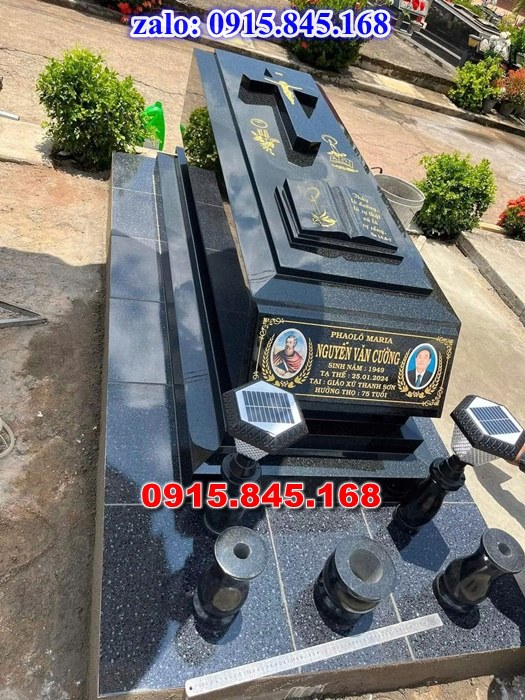 mộ đá gia đình, mộ ông bà bố mẹ gia tộc, khuôn viên mộ đá xanh trắng vàng granite nguyên khối, nhà mồ bằng đá để thờ tro cốt, giá nơi địa chỉ bán mộ đá, kích thước mộ đá cẩm thạch, mộ đá tự nhiên, xây mộ đá đơn giản, lan can tường bao hàng rào đá khối, nghĩa trang gia đình dòng họ bằng đá, cuốn thư bình phong trước mộ đá, đá bậc lát sân nền mộ, bậc tam cấp rồng bậc thềm chiếu rồng mộ, lư đỉnh hương đèn hạc thờ đá, cổng cột đá mộ,