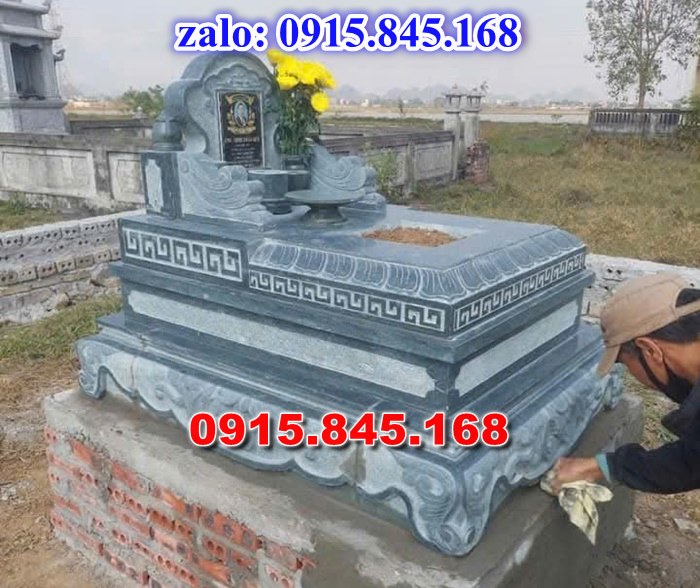 mộ đá gia đình, mộ ông bà bố mẹ gia tộc, khuôn viên mộ đá xanh trắng vàng granite nguyên khối, nhà mồ bằng đá để thờ tro cốt, giá nơi địa chỉ bán mộ đá, kích thước mộ đá cẩm thạch, mộ đá tự nhiên, xây mộ đá đơn giản, lan can tường bao hàng rào đá khối, nghĩa trang gia đình dòng họ bằng đá, cuốn thư bình phong trước mộ đá, đá bậc lát sân nền mộ, bậc tam cấp rồng bậc thềm chiếu rồng mộ, lư đỉnh hương đèn hạc thờ đá, cổng cột đá mộ, 