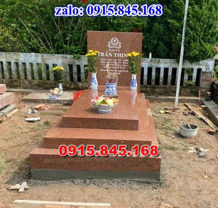 mộ đá gia đình, mộ ông bà bố mẹ gia tộc, khuôn viên mộ đá xanh trắng vàng granite nguyên khối, nhà mồ bằng đá để thờ tro cốt, giá nơi địa chỉ bán mộ đá, kích thước mộ đá cẩm thạch, mộ đá tự nhiên, xây mộ đá đơn giản, lan can tường bao hàng rào đá khối, nghĩa trang gia đình dòng họ bằng đá, cuốn thư bình phong trước mộ đá, đá bậc lát sân nền mộ, bậc tam cấp rồng bậc thềm chiếu rồng mộ, lư đỉnh hương đèn hạc thờ đá, cổng cột đá mộ, 