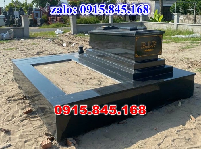 mộ đá gia đình, mộ ông bà bố mẹ gia tộc, khuôn viên mộ đá xanh trắng vàng granite nguyên khối, nhà mồ bằng đá để thờ tro cốt, giá nơi địa chỉ bán mộ đá, kích thước mộ đá cẩm thạch, mộ đá tự nhiên, xây mộ đá đơn giản, lan can tường bao hàng rào đá khối, nghĩa trang gia đình dòng họ bằng đá, cuốn thư bình phong trước mộ đá, đá bậc lát sân nền mộ, bậc tam cấp rồng bậc thềm chiếu rồng mộ, lư đỉnh hương đèn hạc thờ đá, cổng cột đá mộ,
