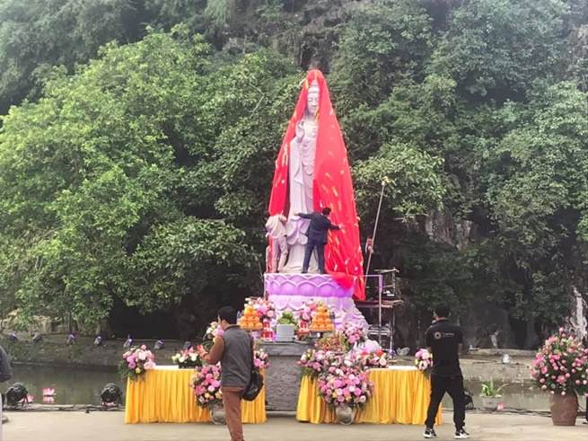 02 Ninh bình Chùa Duyên Ninh - cầu tình duyên tài lộc