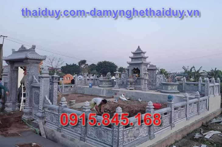 092 Cửa hàng xây mộ đá hai mái đẹp hoà bình