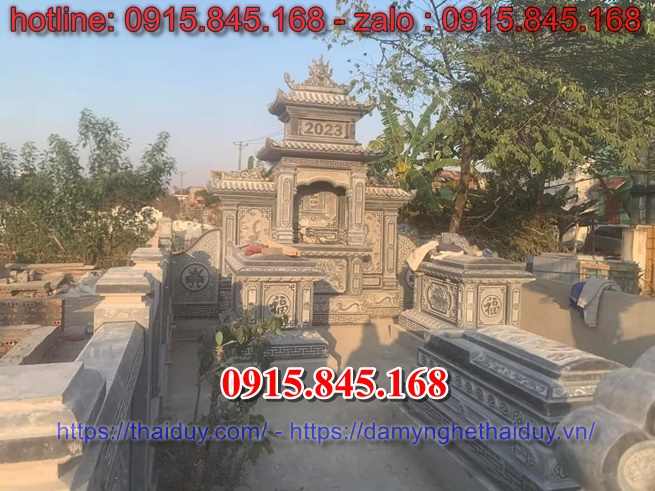 Kiểu 139 lăng thờ đá xanh granite bán sóc trăng