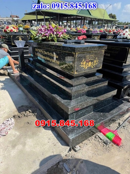 mộ đá gia đình, mộ ông bà bố mẹ gia tộc, khuôn viên mộ đá xanh trắng vàng granite nguyên khối, nhà mồ bằng đá để thờ tro cốt, giá nơi địa chỉ bán mộ đá, kích thước mộ đá cẩm thạch, mộ đá tự nhiên, xây mộ đá đơn giản, lan can tường bao hàng rào đá khối, nghĩa trang gia đình dòng họ bằng đá, cuốn thư bình phong trước mộ đá, đá bậc lát sân nền mộ, bậc tam cấp rồng bậc thềm chiếu rồng mộ, lư đỉnh hương đèn hạc thờ đá, cổng cột đá mộ, 