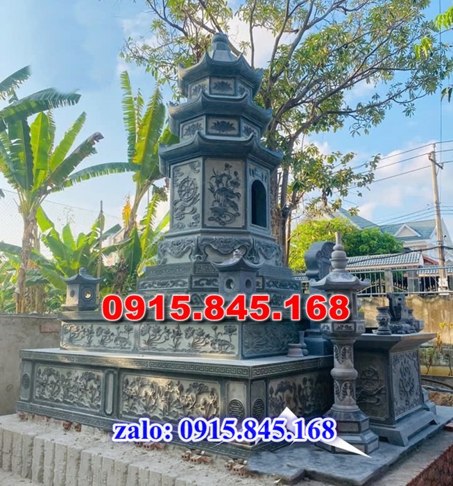 nhà mồ tiền chế, nhà mồ xây làm bằng đá, kích thước nhà mồ, kiểu dáng nhà mồ, nhà mồ có mái che, nhà mồ miền tây, lan can tường bao hàng rào nhà mồ, cuốn thư bức bình phong nhà mồ, nhà mồ để thờ hũ lọ tro cốt đá, nhà mồ ông bà bố mẹ gia đình ba má, mồ mả bằng đá.