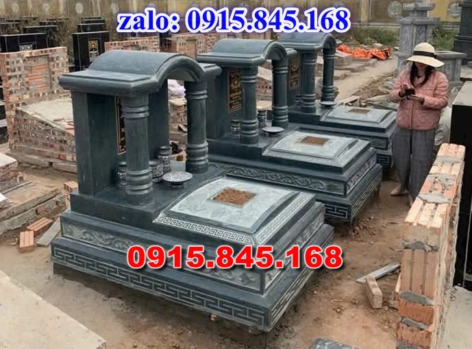 Mộ đôi cất để giữ tro cốt bằng đá tam cấp nguyên khối, mẫu mộ đá đôi song thân phu thê có mái, mẫu mộ đôi ông bà xây gạch đá xi măng, mẫu mộ đôi bố mẹ ốp đá granite hoa cương, Mộ đôi gia đình ba má đá cẩm thạch đơn giản,